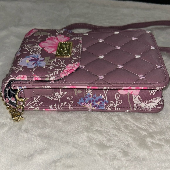 Luv Betsey Lbdarcey Phone Crossbody - Picture 7 of 9